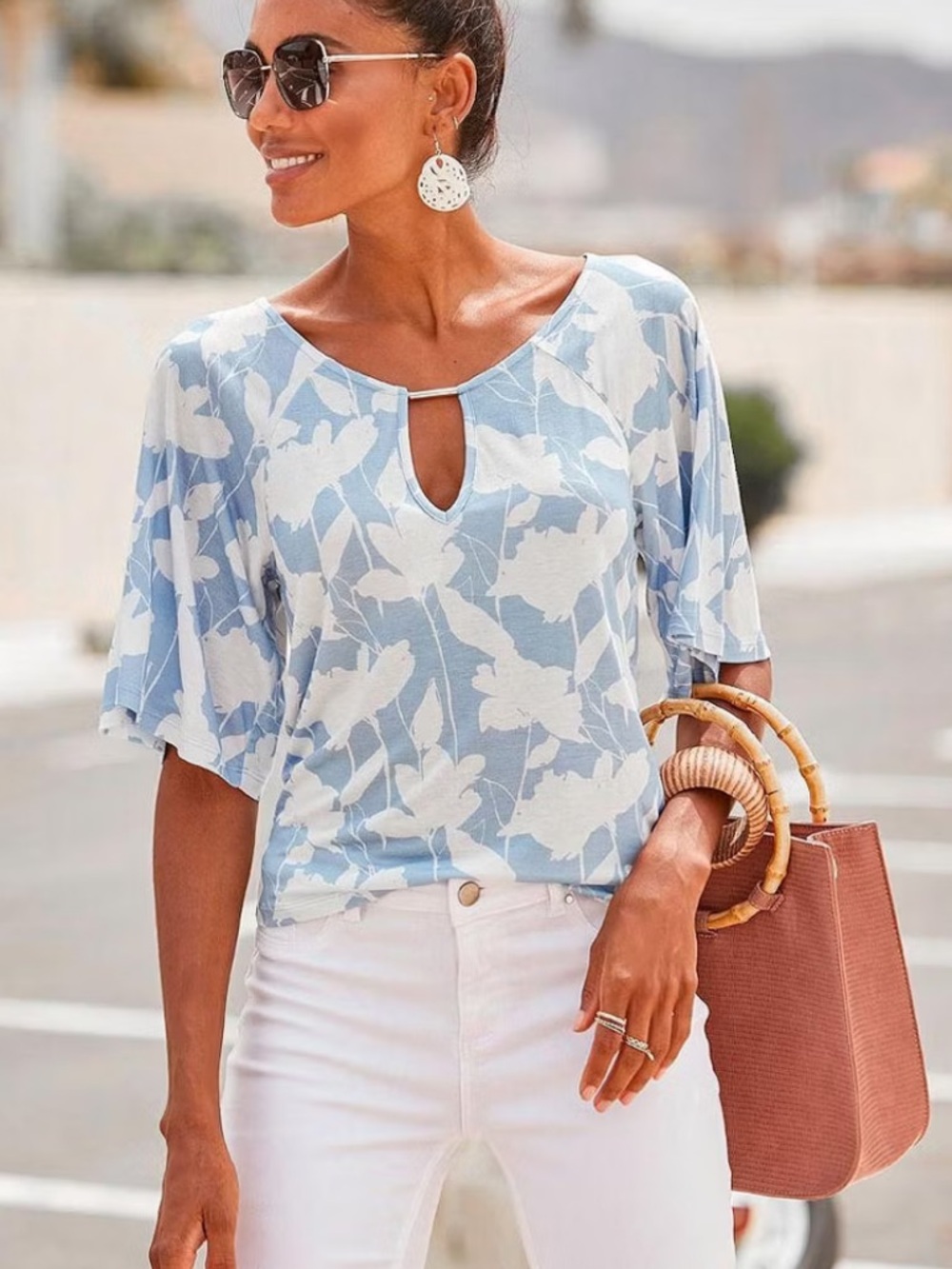 LASCANA  Printed Keyhole Neckline Top Light Blue & White Floral 8/10